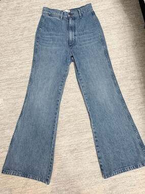 Dôen Flare Jeans